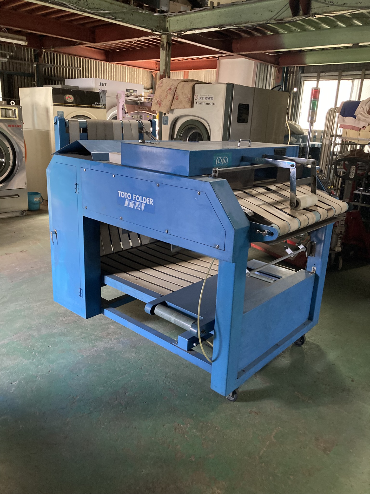 東都フォルダ　タオルフォルダー