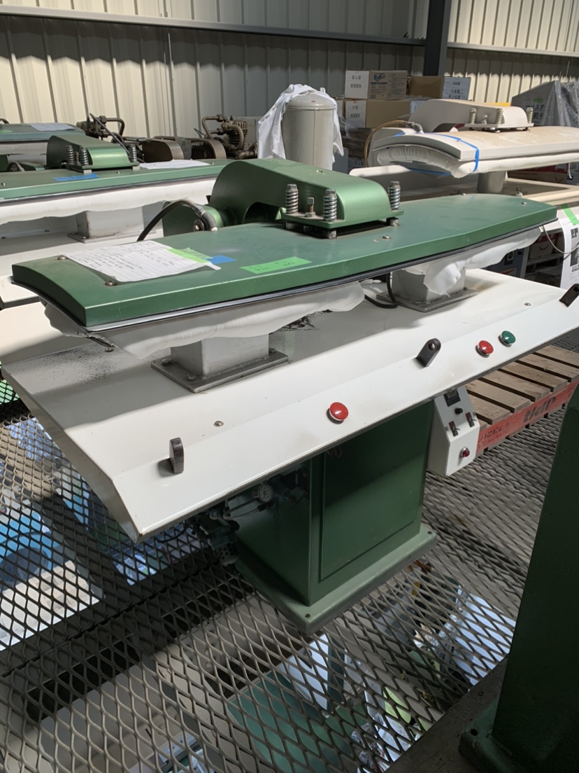 東信精機　綿プレス機