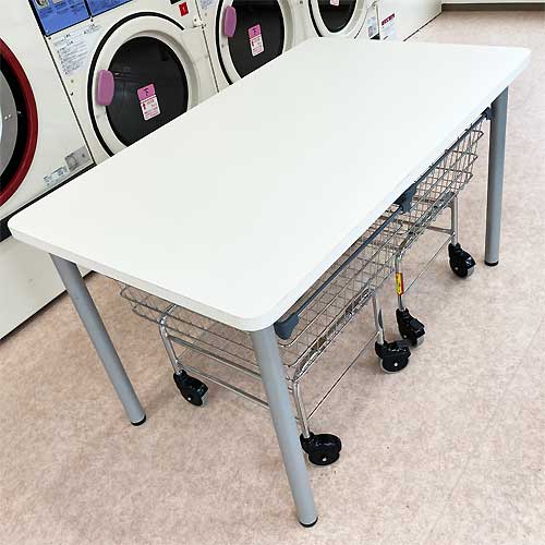 (新品)コインランドリーテーブル(作業台)アジャスター脚付き