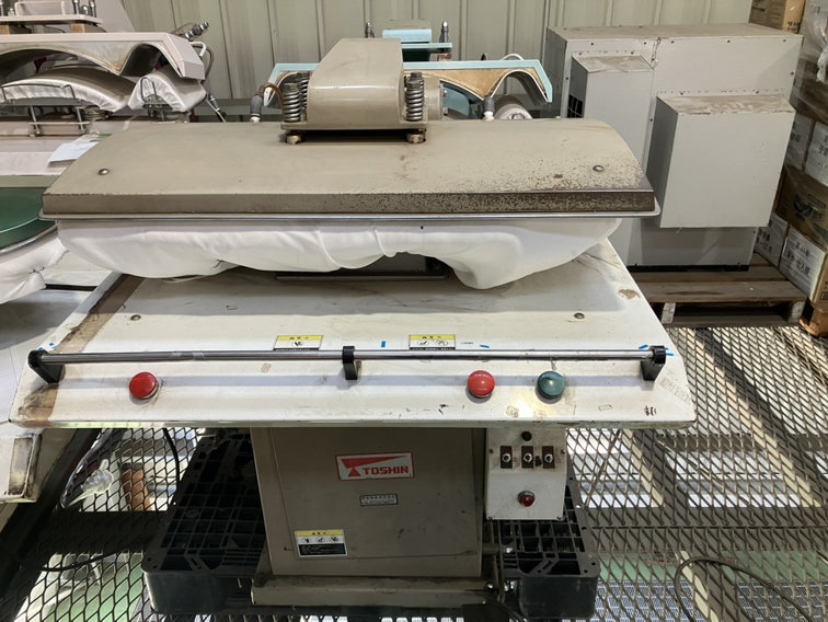 東信精機　綿プレス機